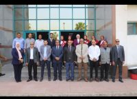 رئيس الجامعة يسن سنة المعايدة… وعميد كلية التربية النوعية يشارك في زيارة المرضى وتوزيع الحلويات بمستشفيات الجامعة احتفالاً بعيد الفطر